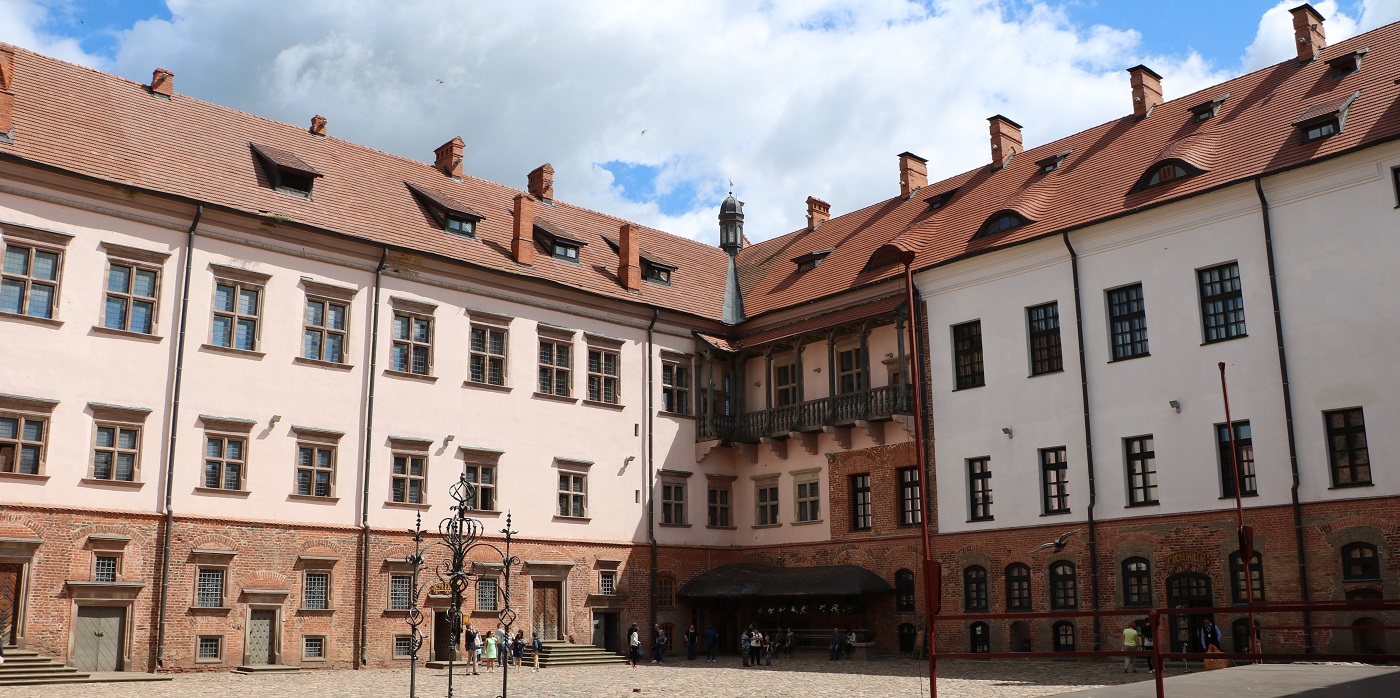 Город Мир, Беларусь