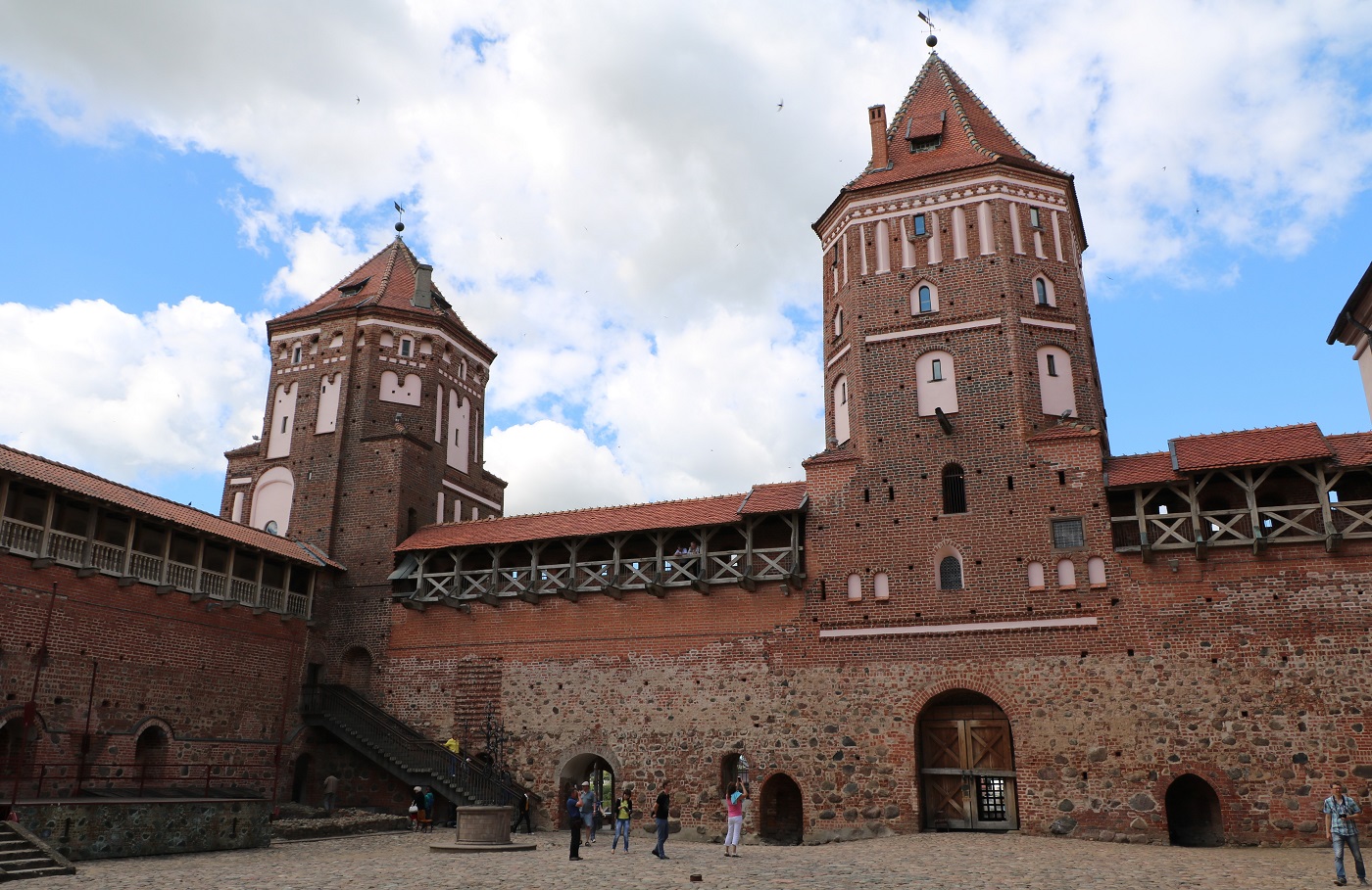 Город Мир, Беларусь